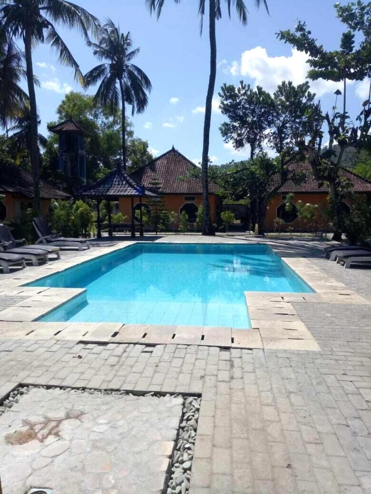 Gguesthouse Kuta  Esterno foto